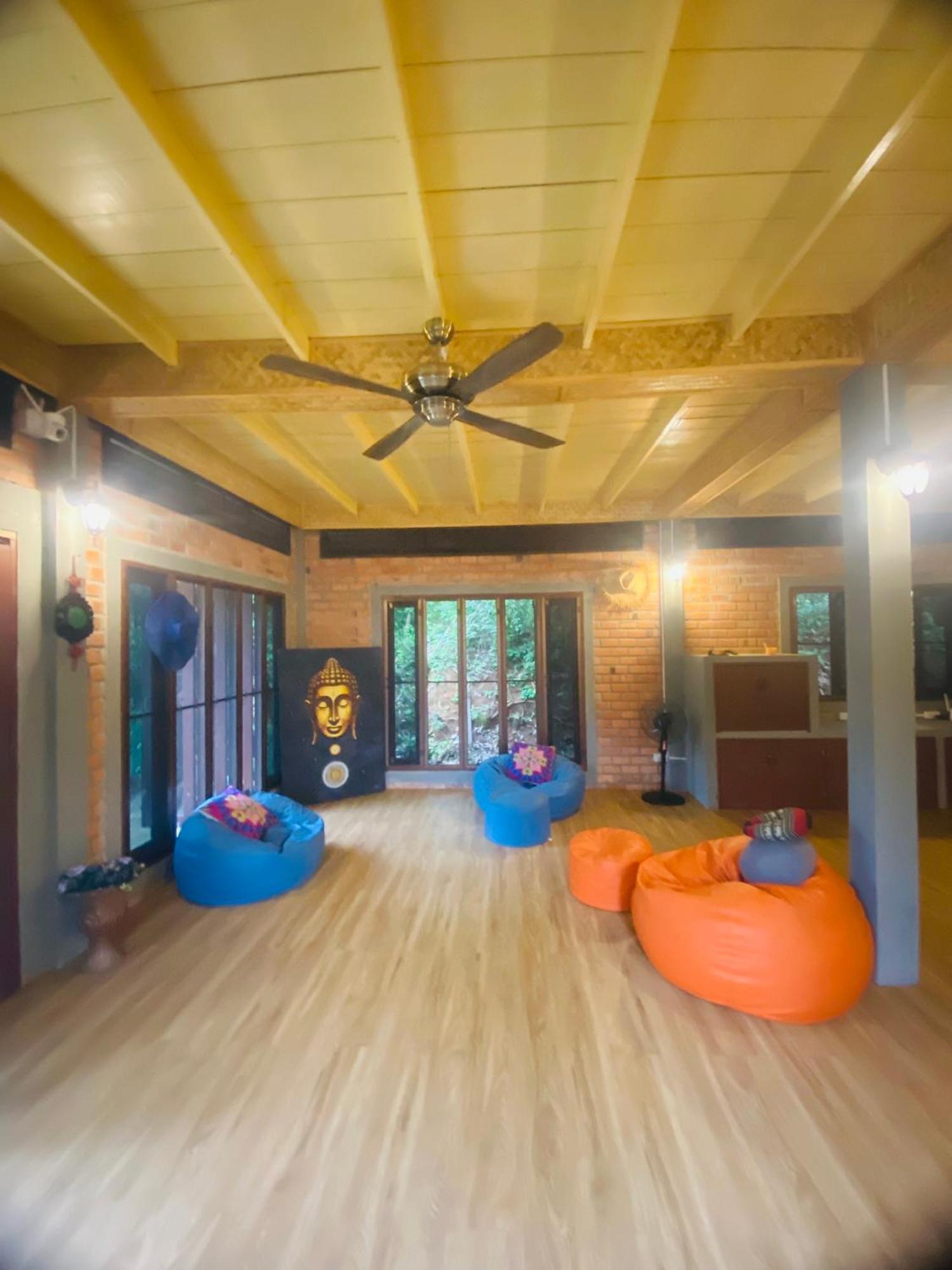 Jungle House At Yanui Beach In Rawai Phuket ภายนอก รูปภาพ