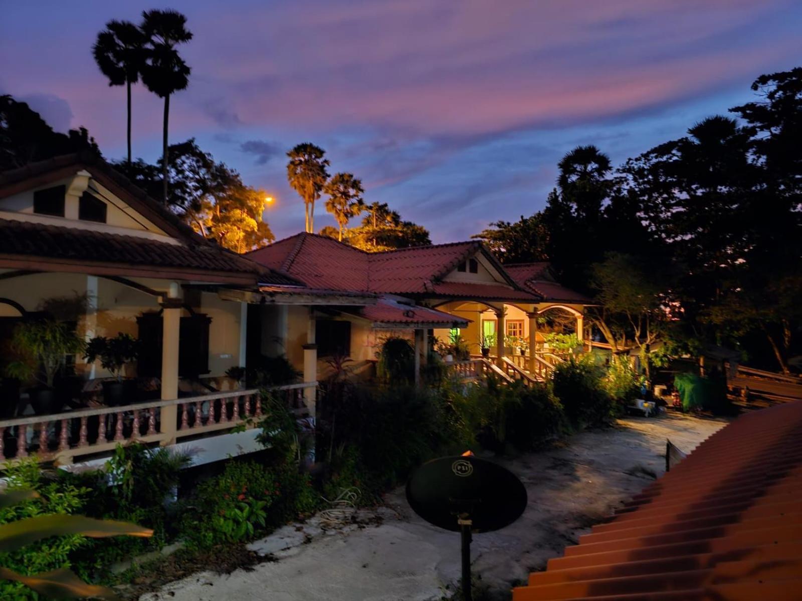 Jungle House At Yanui Beach In Rawai Phuket ภายนอก รูปภาพ